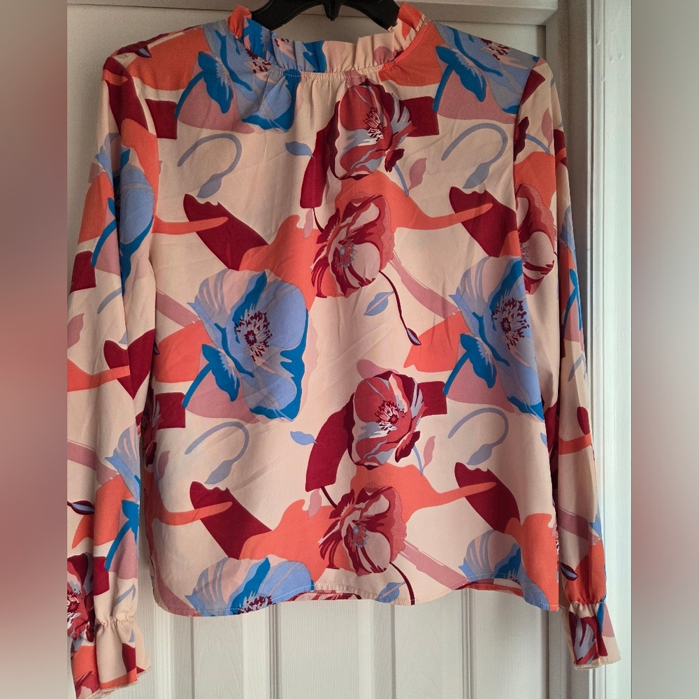Amazon Women's Floral Blouse in Red and Blue